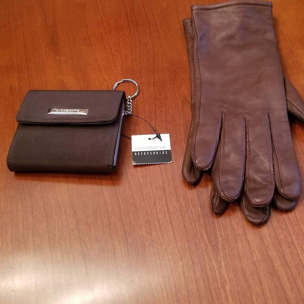 Liz Claiborne Wallet, with gloves